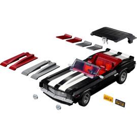 LEGO ICONS 10304 Chevrolet Camaro Z28
