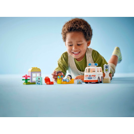 LEGO DUPLO 10447 Karetka z kierowcą