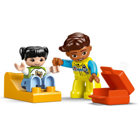 LEGO DUPLO 10447 Karetka z kierowcą