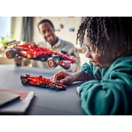 LEGO TECHNIC 42207 Bolid F1 Ferrari SF-24