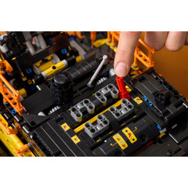 LEGO TECHNIC 42215 Koparka Volvo EC500 Hybrid