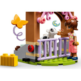 LEGO FRIENDS 42607 Szopa cielątka Autumn
