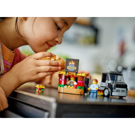 LEGO CITY 60404 Ciężarówka z burgerami