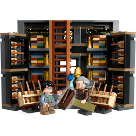 LEGO HARRY POTTER 76439 Sklepy Ollivandera™ i Madame Malkin