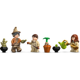LEGO HARRY POTTER 76445 Zamek Hogwart™: zajęcia z zielarstwa